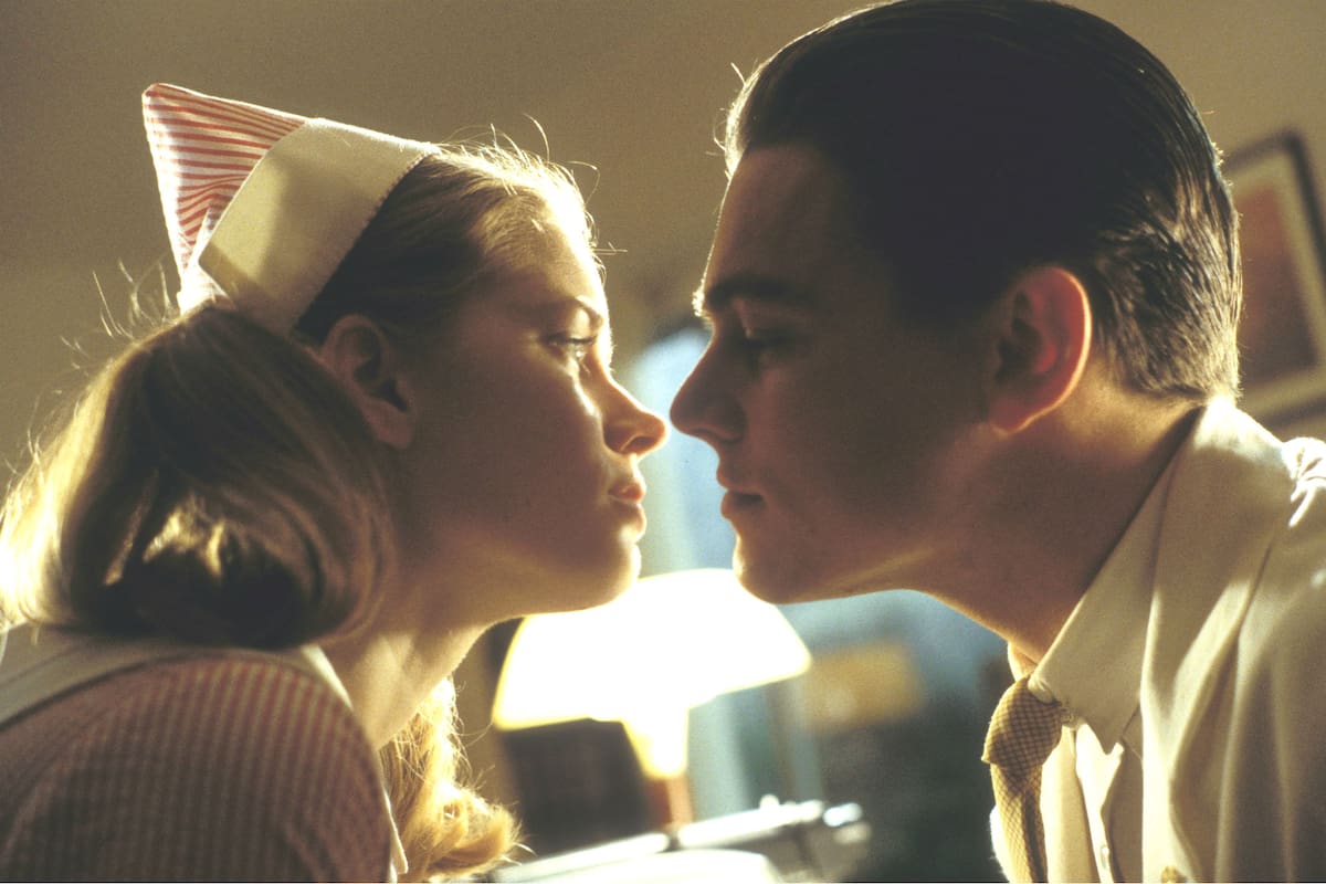 En tiempos de cuarentena, cinco largometrajes para ver desde la comodidad del hogar con estrellas de Hollywood cuando todavía no eran figuras muy conocidas