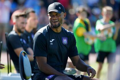 En tiempos de cuarentena, cómo afecta la depresión al universo de los futbolistas. Vincent Kompany, entrenador-jugador del Anderlecht