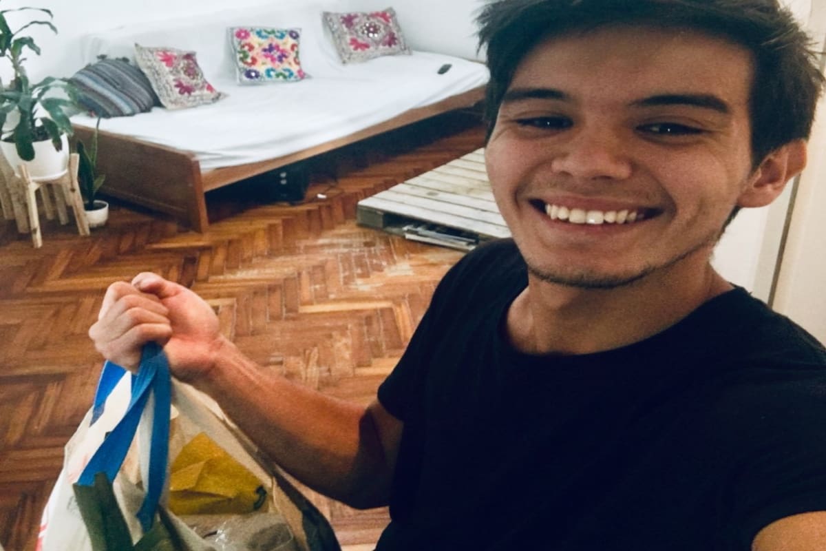 En tiempos de pandemia, los jóvenes argentinos se comprometen con los más vulnerables y utilizan las redes sociales para difundir buenas acciones.