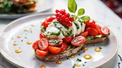 En TikTok e Instagram se han popularizado cuentas que muestran a los italianos reaccionando ante la "blasfemia" alimentaria
