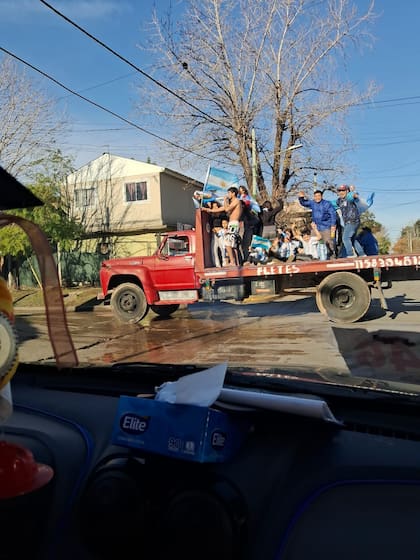 En todos los barrios se vive el fervor mundialista