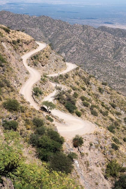 En total: 451 kilómetros, de los cuales 226 son asfaltados