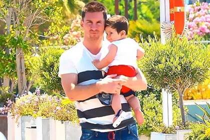 En twitter circuló la foto de Lionel junto a Thiago