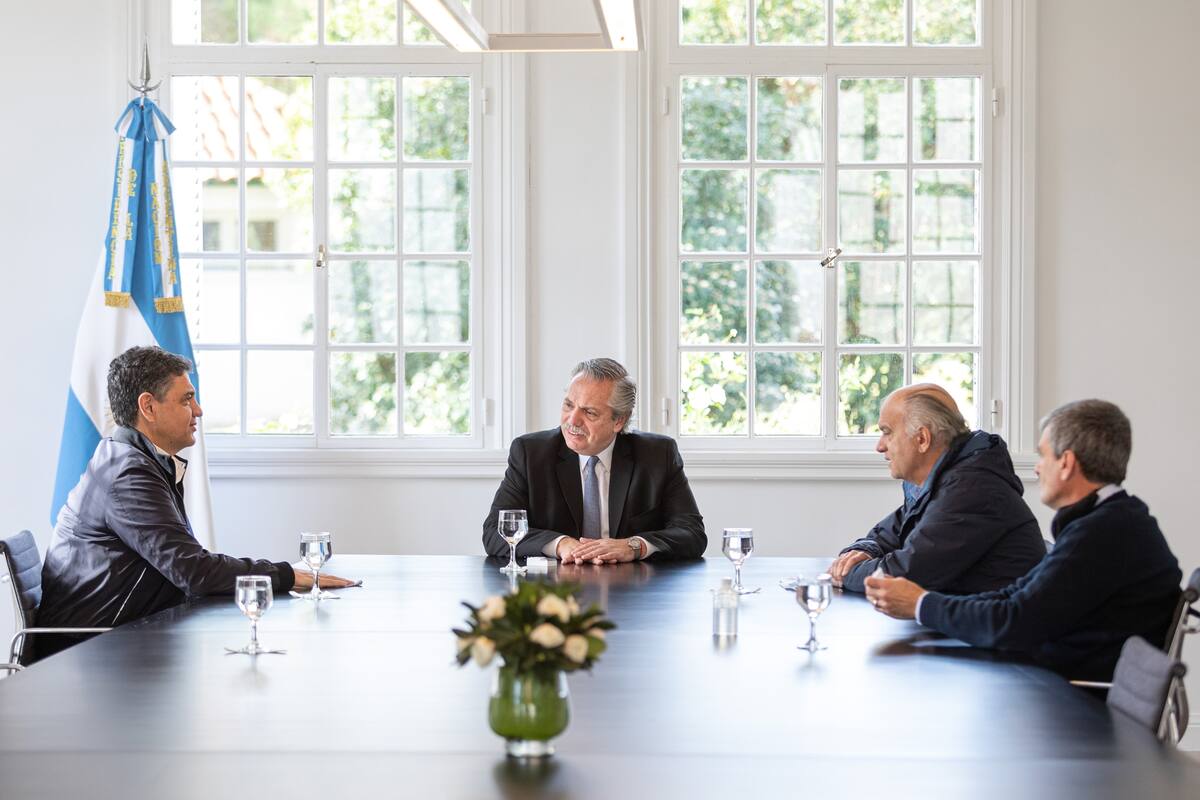 En un claro mensaje hacia los "halcones" de Pro, Fernández, Macri y Grindetti destacaron la necesidad de "mantener el diálogo más allá del disenso"