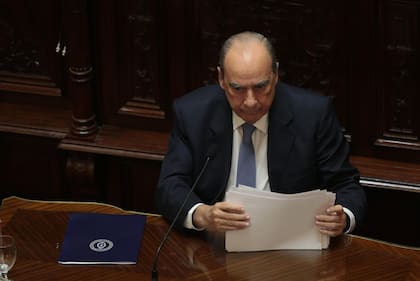 En un clima tenso, Guillermo Francos presenta en el Senado su informe de gestión
Advirtió sobre el fuerte impacto fiscal de los proyectos que proponen un aumento en las jubilaciones, aprobados en el Senado; defendió el ajuste