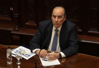En un clima tenso, Guillermo Francos presenta en el Senado su informe de gestión
Advirtió sobre el fuerte impacto fiscal de los proyectos que proponen un aumento en las jubilaciones, aprobados en el Senado; defendió el ajuste