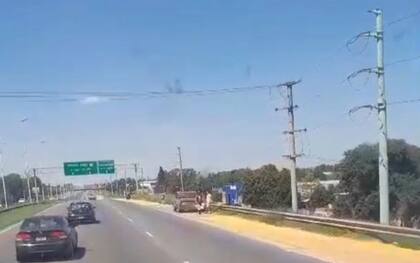 En un comunicado, la Cámara de Comercio, Industria y Servicios de San Lorenzo y su zona alertó del peligro que tienen los camioneros, donde nunca han tenido respuestas y soluciones definitivas, con obras que no se han llevado a cabo, u otras que se vieron truncadas por diferentes motivos
