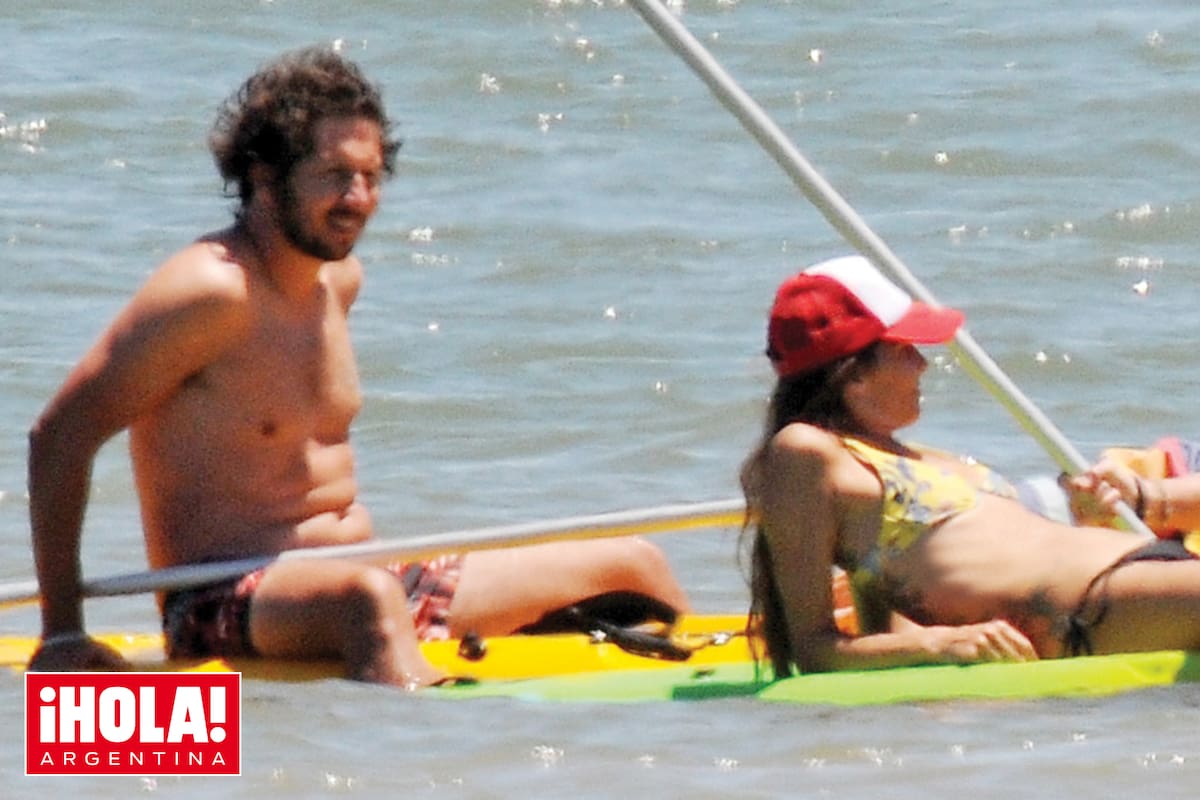 En un enero inolvidable juntos, la actriz y su prometido se aventuraron al mar de La Mansa en sendas tablas.