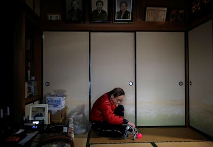 En un geriátrico de Japón, experimentan con robots para cuidar a los ancianos