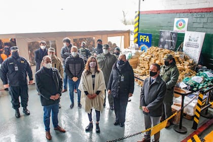 En un horno pirolítico de Ezeiza quemaron de casi dos toneladas de estupefacientes incautados por fuerzas de seguridad federales