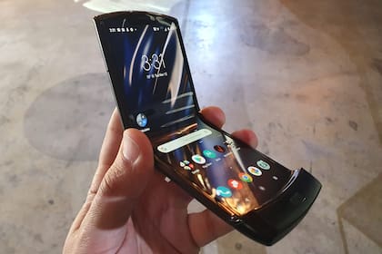 En un primer uso, no se veía a simple vista el doblez de la pantalla plegable, aunque al tacto sí se nota dónde está el soporte de la bisagra