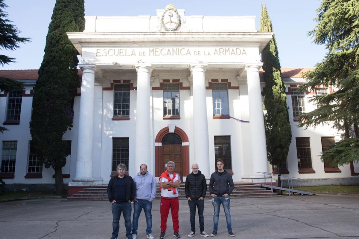 En un programa especial, Perros de la Calle también charló con dos sobrevivientes del terrorismo de Estado de la última dictadura militar