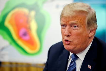 En un tuit, Trump dijo esta mañana: “El huracán Florence se ve aún más grande de lo previsto”