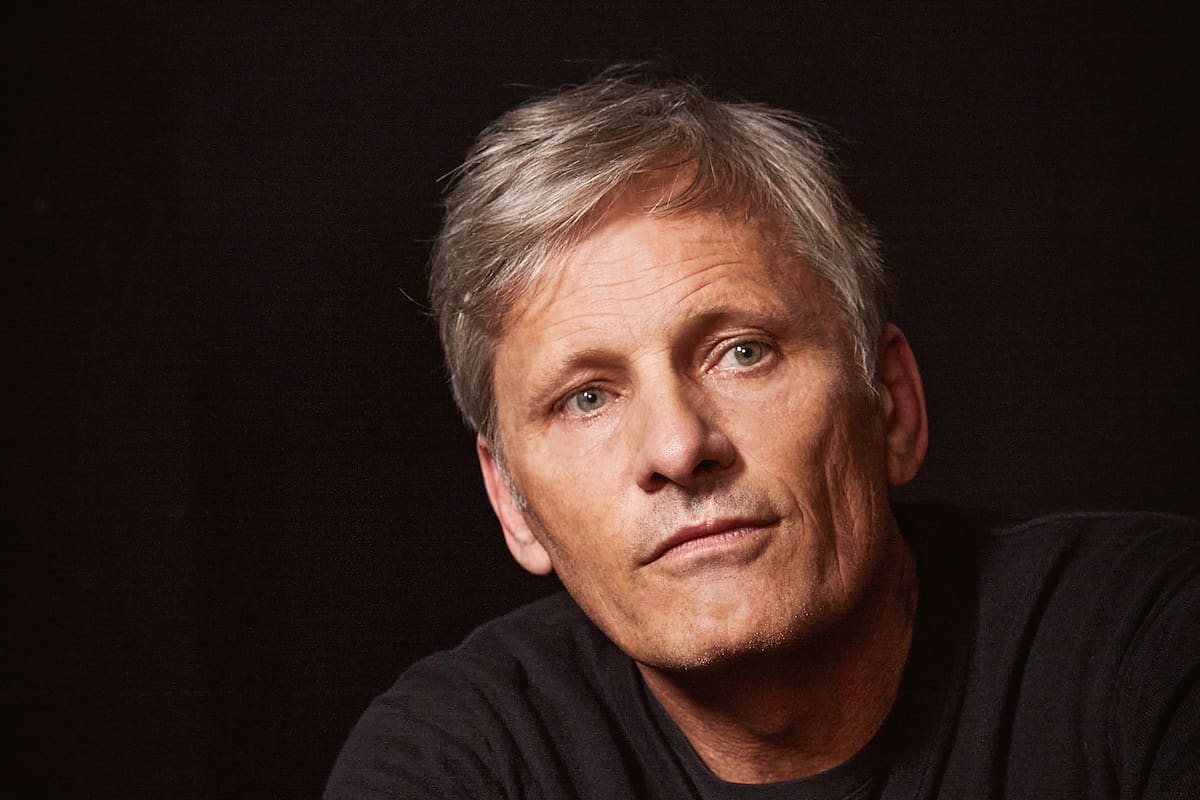 En una charla franca con LA NACION, Viggo Mortensen anticipó su nueva película, Hasta el fin del mundo, que llega a los cines argentinos el 9 de enero