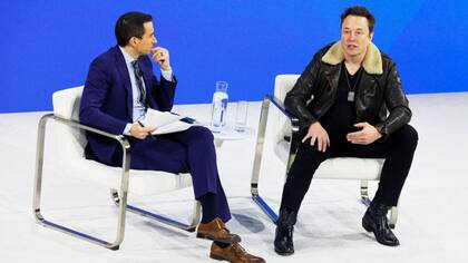 En una conversación con Andrew Ross Sorkin, Elon Musk lanzó un ataque contra los anunciantes que habían abandonado la plataforma.