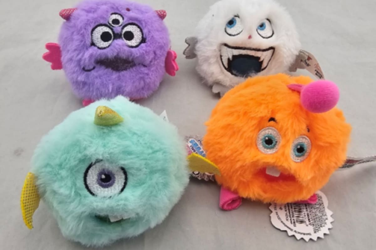 En una medida de precaución, la cadena de tiendas Ace Hardware retiró del mercado un lote de juguetes de peluche para apretar, fabricados en China, debido a un peligro potencial de lesiones (Imagen de la CPSC)