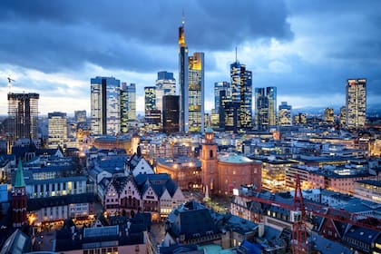 En una primera instancia, Andrea se instaló en Frankfurt.