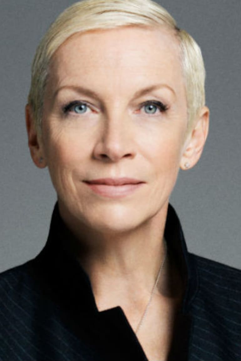 En una radio invitaron a Annie Lennox a mandar un demo porque le veían potencial como artista