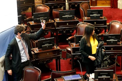 En una sesión tensa, el kirchnerismo avanza para desplazar de sus cargos a los camaristas Leopoldo Bruglia, Pablo Bertuzzi y Germán Castelli