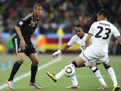 Siendo más joven, Jérome Boateng no le perdonó a su medio hermano Kevin sumarse el nombre del padre que los abandonó: en Sudáfrica 2010 se dio el único antecedente de un cruce entre la misma sangre, repetida cuatro años después en Brasil.