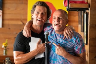 La comedia de 8 episodios y dos carismáticos protagonistas que está basada en una anécdota real