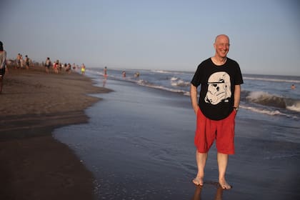 En vacaciones anteriores, en Pinamar. "Antes de la pandemia venían unos 120 mil viajeros (británicos) por año, no solo turistas"