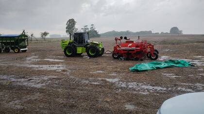 En varias regiones se esperaba que tras las lluvias se avanzara con la siembra, pero el sector está en guardia por el combustible. Archivo