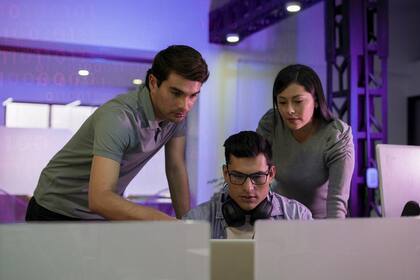 En varios de los empleos de la IA no solo se requieren destrezas técnicas, sino las llamadas "habilidades blandas".