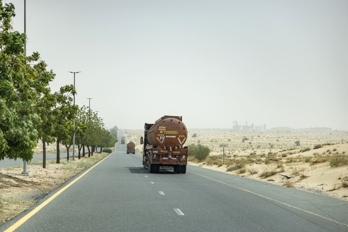 En varios países del Golfo, gran parte del agua potable proviene de plantas que transforman el agua de mar en recurso apto para el consumo