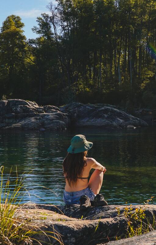 En verano, los lagos, siempre fríos, invitan a refrescarse en San Martín de los Andes