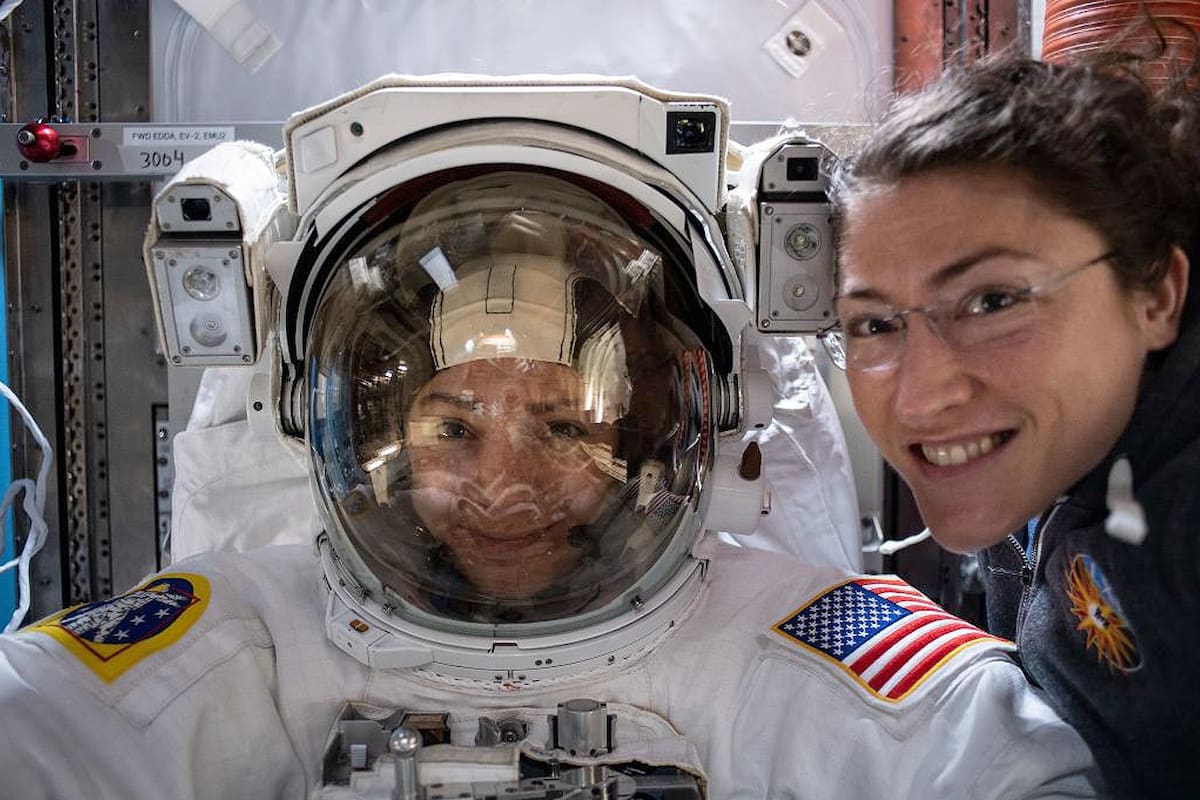En vivo: el primer paseo espacial hecho solo por mujeres astronautas de la NASA