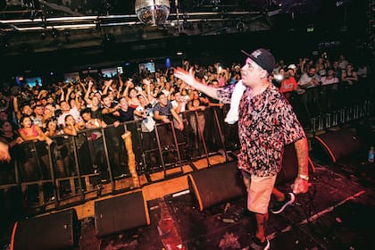 En vivo en Palermo Club, en marzo, abriendo para Mala Fama, la legendaria banda de cumbia villera