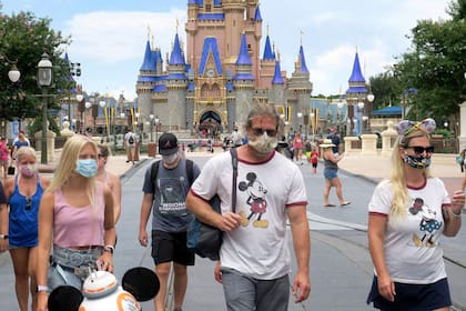 En Walgreens y en Disney World se puede acceder a test de Coronavirus; para la mayoría, el examen es gratuito