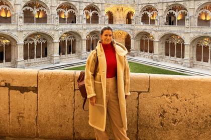 "Encontrar una casa en Portugal no fue sencillo, ningún lugar se sentía como un hogar y la frustración llegó pronto". (IG de Lucía: @ouibylu)