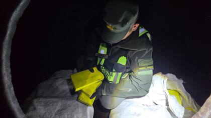 Encontraron 112 kilos de cocaína en un camión cisterna