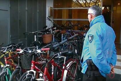 Encontraron 16 bicicletas robadas en la casa del sospechoso