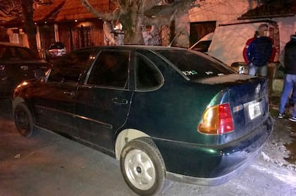 El auto que Pity utilizó en su fuga y luego abandonó