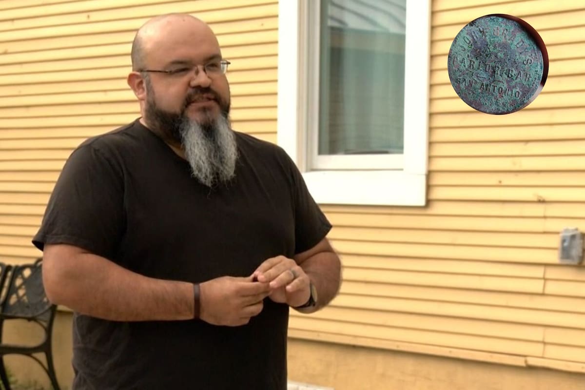 Encontró una moneda de principios del siglo XX en el jardín de su casa en San Antonio, Texas