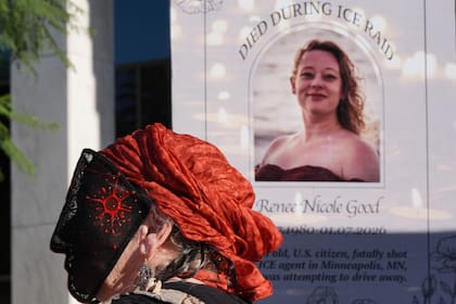 Enfermero de Minnesota es sexta persona que muere en redadas migratorias en EE. UU.