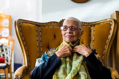 Enid Fourie, Sudáfrica.