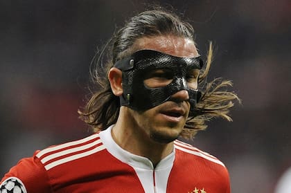Enmascarado, tras una lesión en el Bayern Munich en 2010
