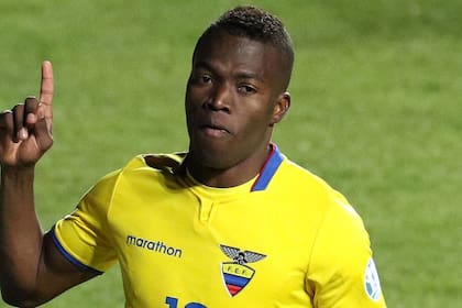 Enner Valencia, entre los once de Ecuador