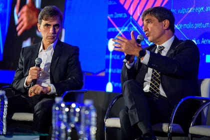 Enrique Chiantore, referente de salud del equipo de Patricia Bullrich (JxC), y al senador Pablo Yedlin, del equipo de Sergio Massa (UP)