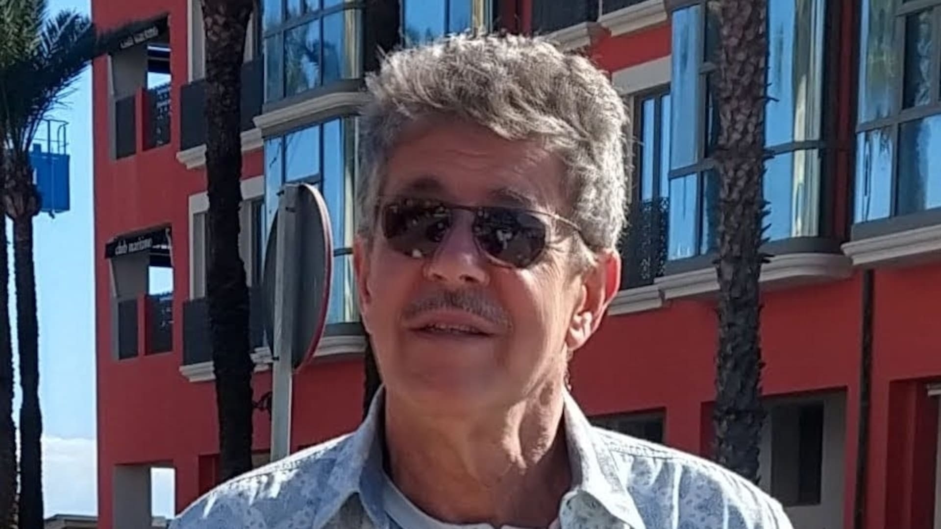 Enrique Cordovero, fundador junto con su hermano de la marca que pisó fuerte en la moda juvenil