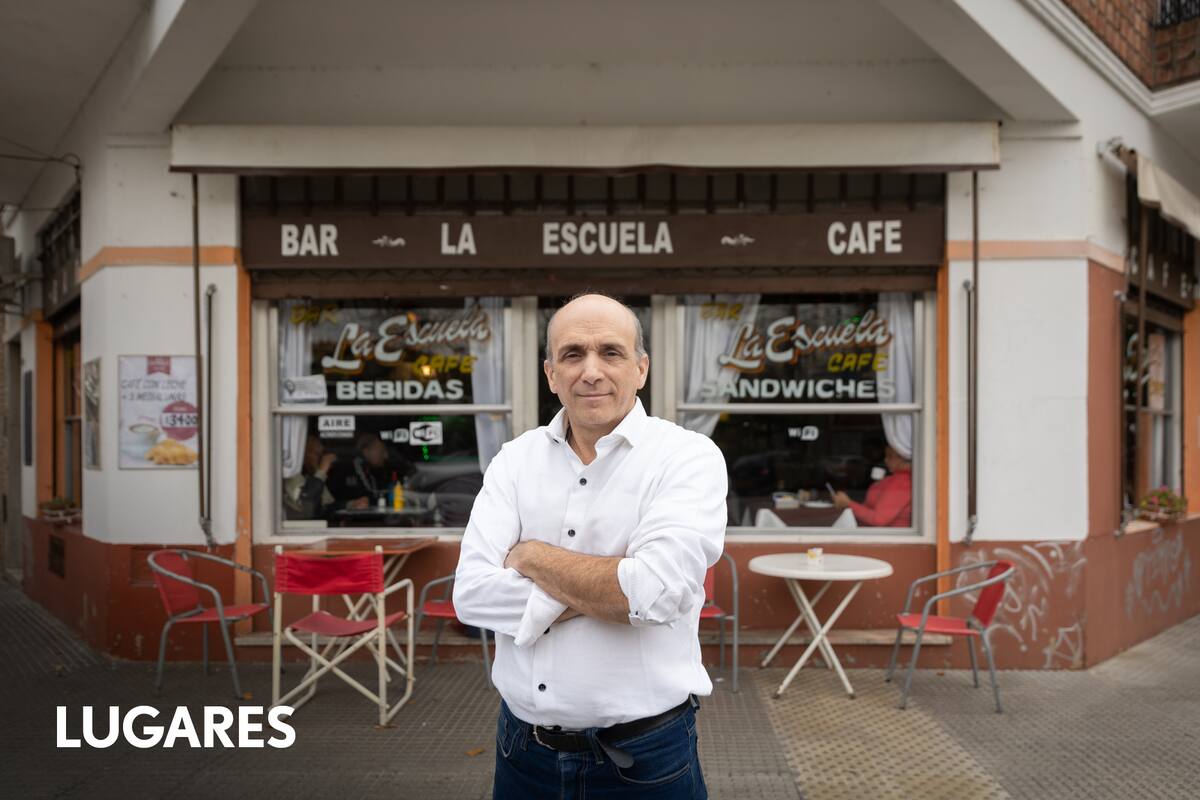 Enrique "Kike" Spinelli, dueño del bar La Escuela.