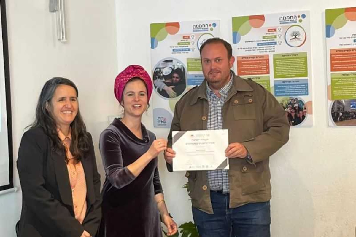 Enrique Rosenburt lleva la mitad de su vida en Israel, donde se dedica al emprendedurismo social