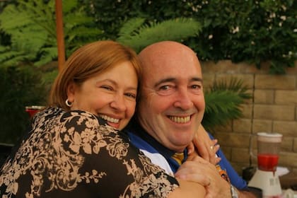 Enrique Torres junto a su esposa, Anabella Del Boca, la hermana de la actriz