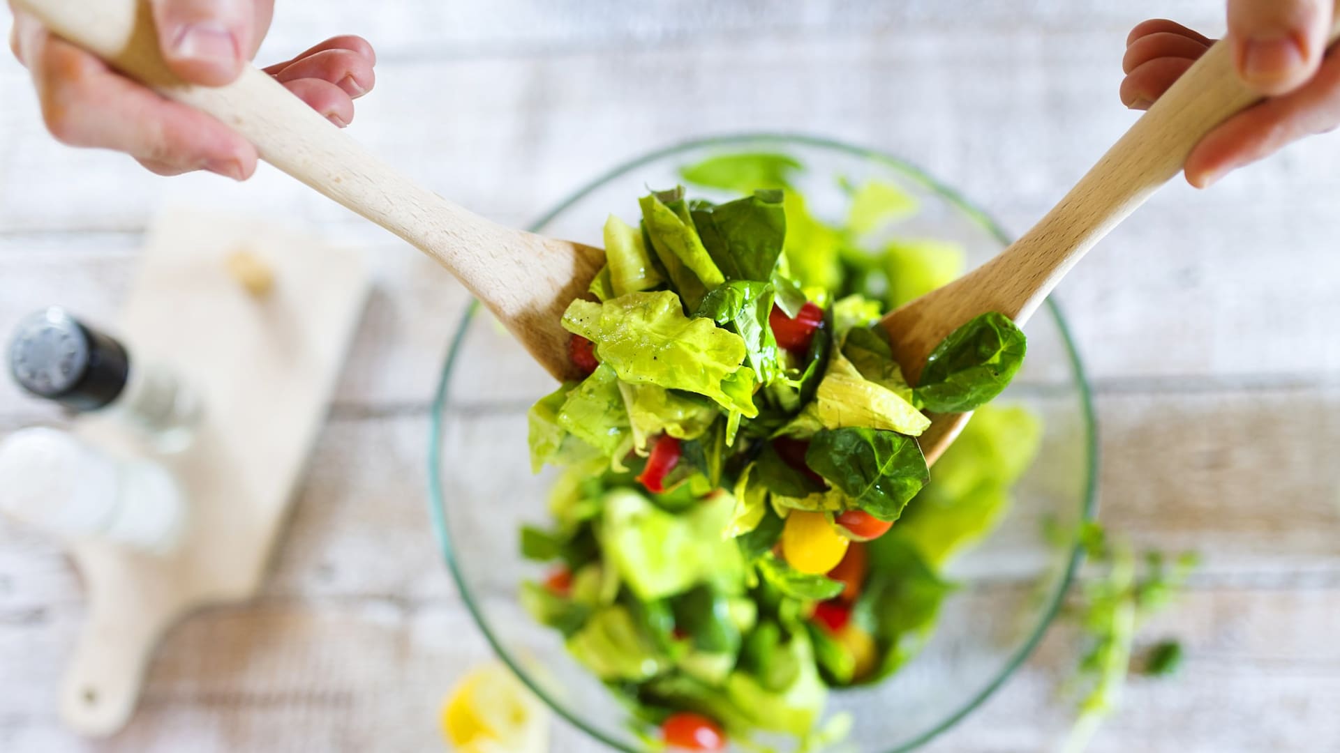 Ensalada de lechuga y otros vegetales