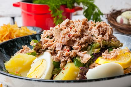 Ensalada rápida de atún y papa.