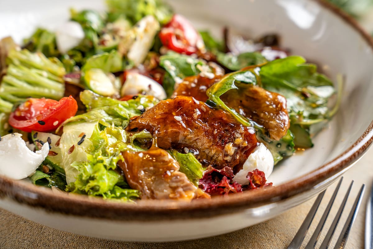 Ensaladas tan sabrosas que se convierten en plato principal